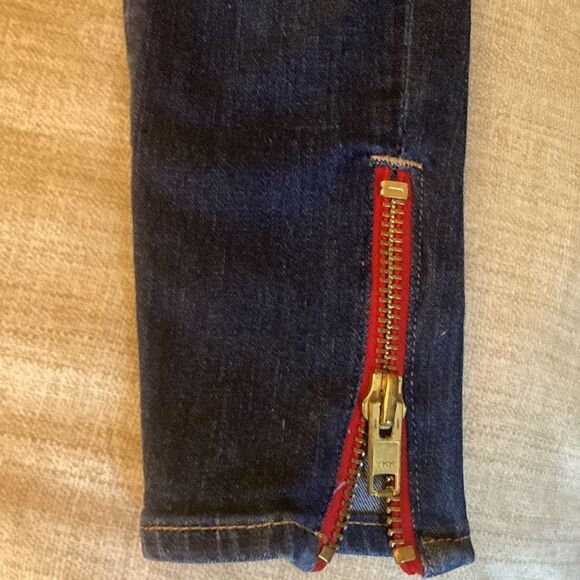 Etienne Marcel Denim Red Zipper Skinny Distressed Jean. Size 24. - Picture 5 of 10